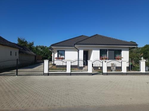 Jand House | Fórizs Vendégház