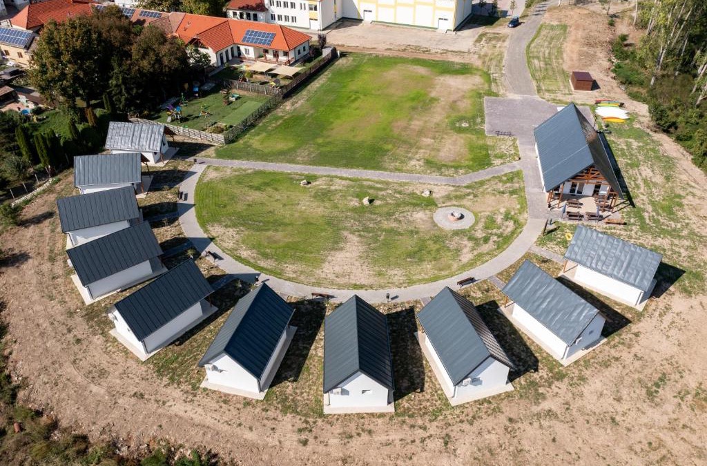 Bodrogkeresztur Apartment | Fülöp a Gólya Vizitábor a Bodrog folyón