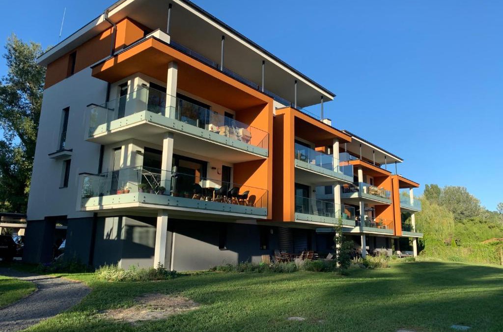 Balatonfuzfo Apartment | Fűzliget Surf Front