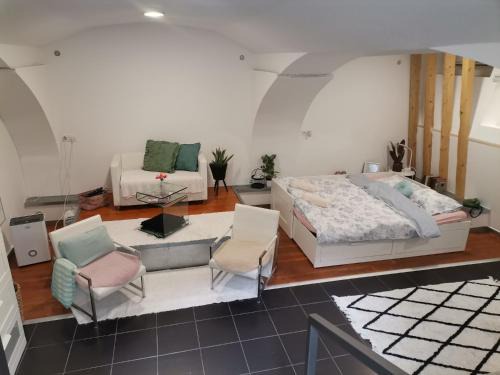 Pecs Apartment | F16Studió Apartman