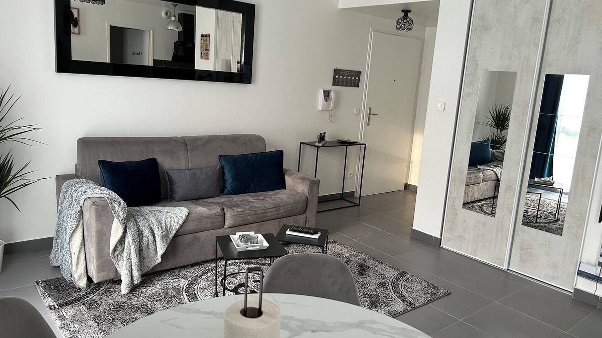 Garges-les-Gonesse Apartment | F2 Équipé,lumineux.proche Paris 20min/ CDG 10min