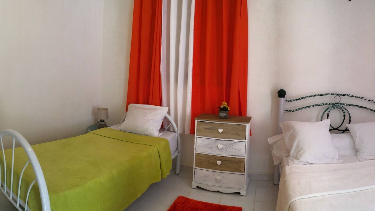 Le Moule Villa | F2 THE MOLD SURETIERS GUADELOUPE WIFI
