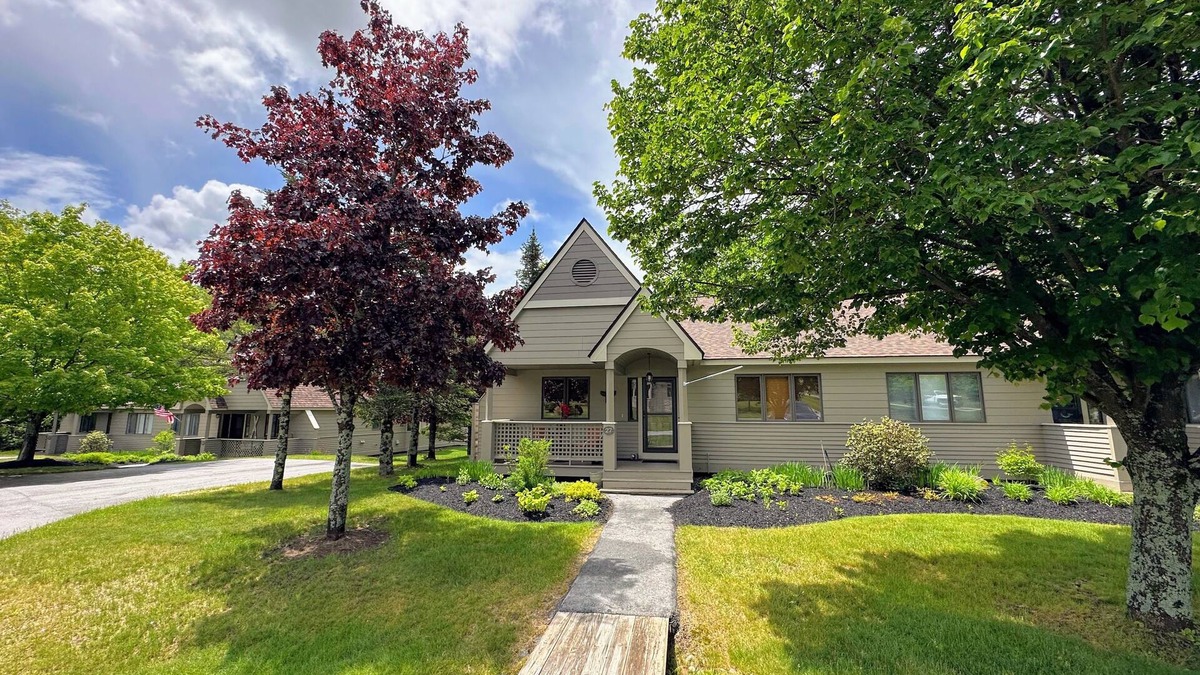 Bretton Woods House | F27 Luxurious Mt Washington Hotel golf course home! Wifi, cable, air conditioning, dog friendly!