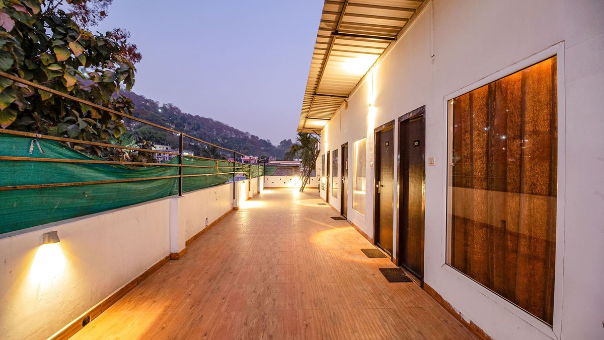 Gauhati Hotel | Fabexpress Anurag Residency