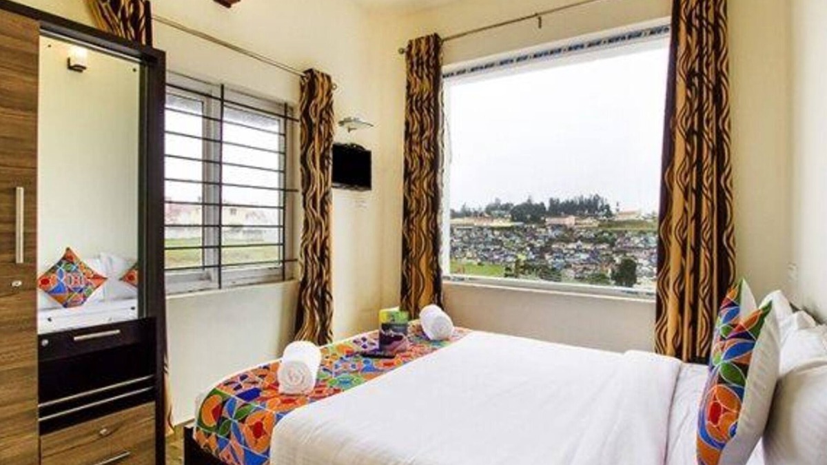 Kandal Hotel | Fabexpress Grand Castle Hill Resorts