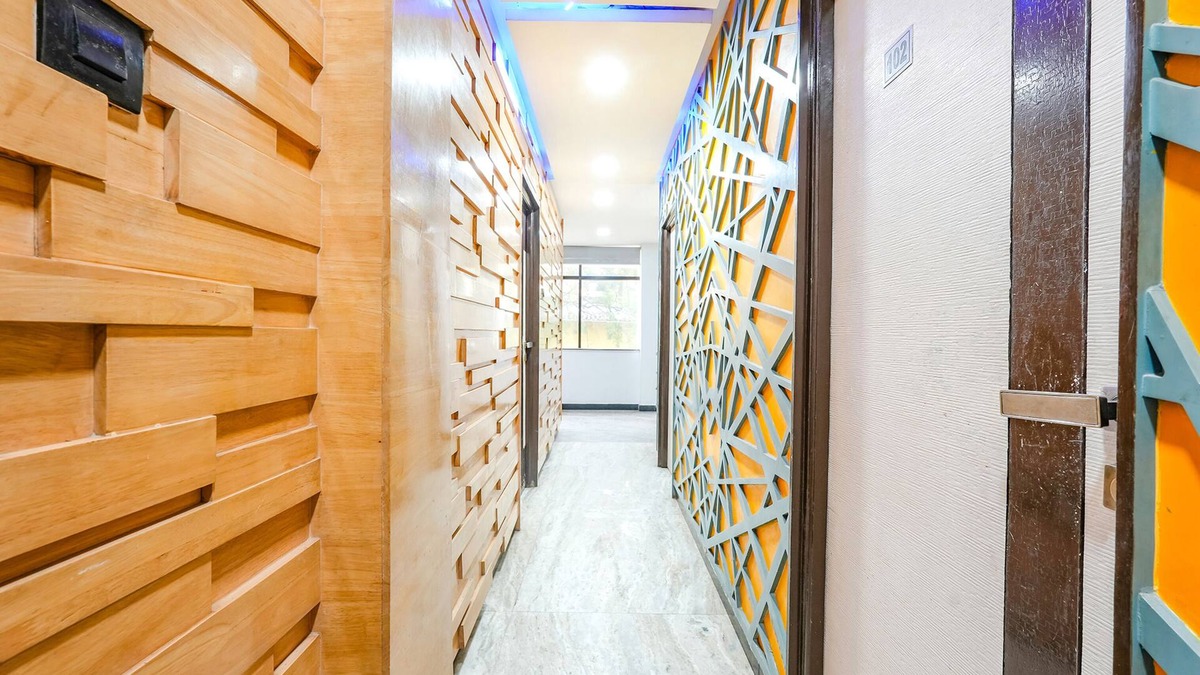 Pallavaram Hotel | Fabexpress Raj Supreme Residency