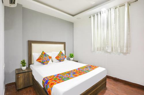 Greater Kailash Hotel | FabExpress The Arrow