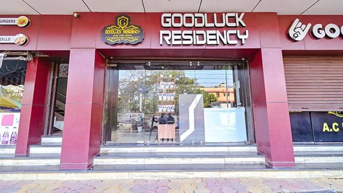 Hatigaon Hotel | Fabhotel Gns Suites