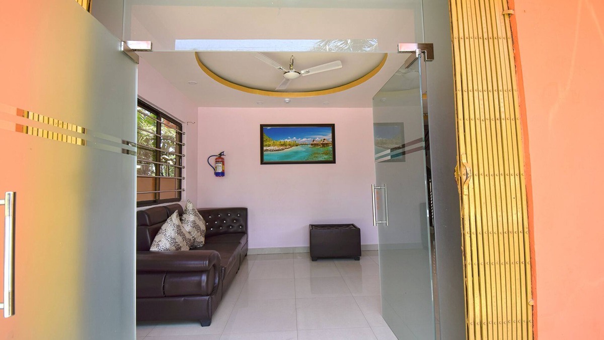Guwahati Hotel | Fabhotel Knight Airways