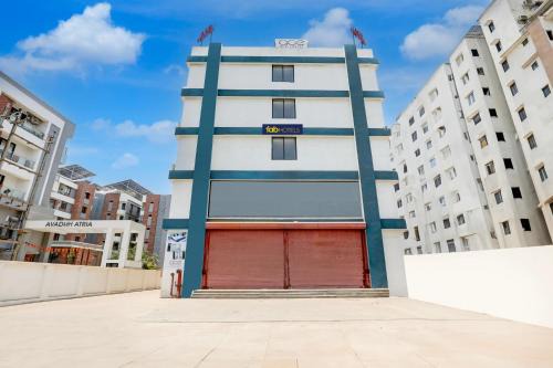 Vadodara Hotel | FabHotel Prime Ace II - Near Jupiter Hospital