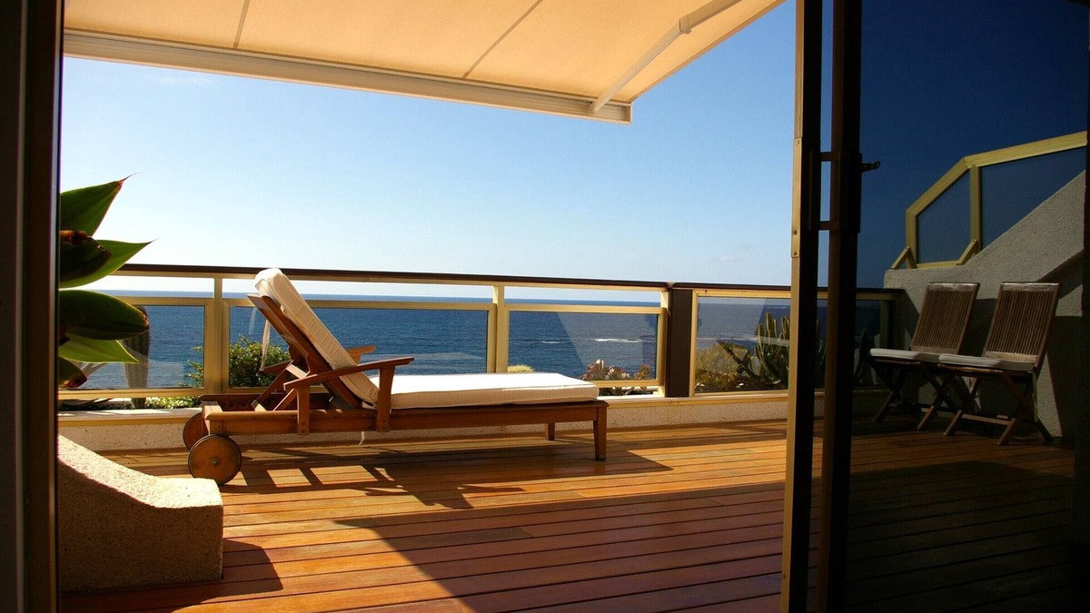 Las Palmas de Gran Canaria Apartment | Fabulous first Beachfront. Two bedrooms. Wifi 24 h and many other extras