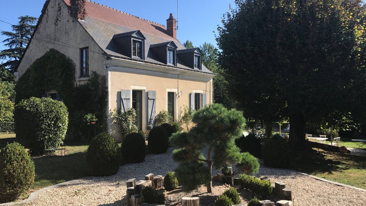 Thilouze House | 🌟Fabuleuse propriété - 24/26 Pers/Piscine/au coeur d'un charmant village🌟