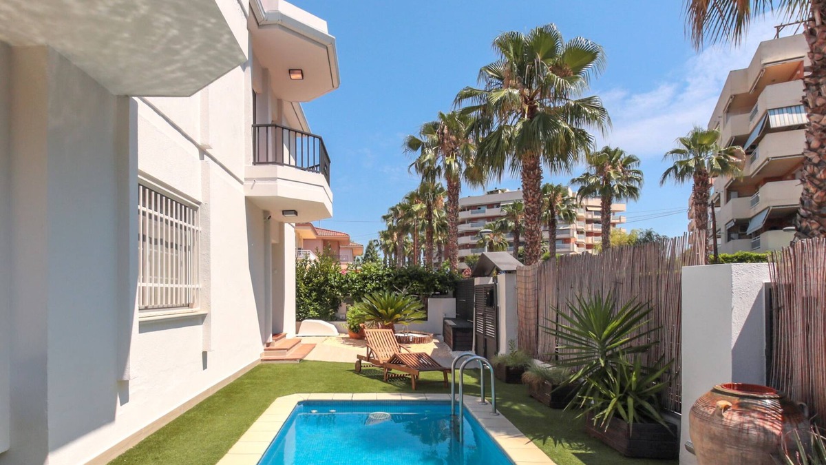 Salou Villa | Fabulosa Villa en el Centro de Salou con Piscina Privada