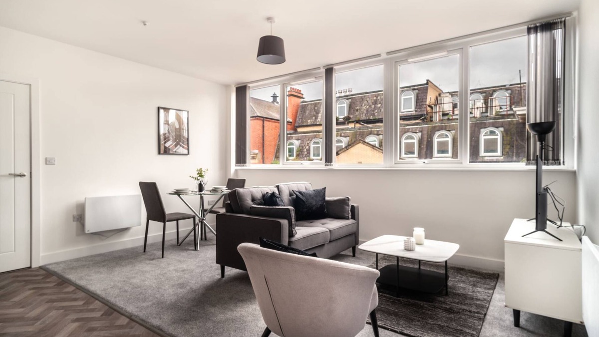 Wrexham Apartment | Fabulous 1 Bedroom Apartment in Central Wrexham