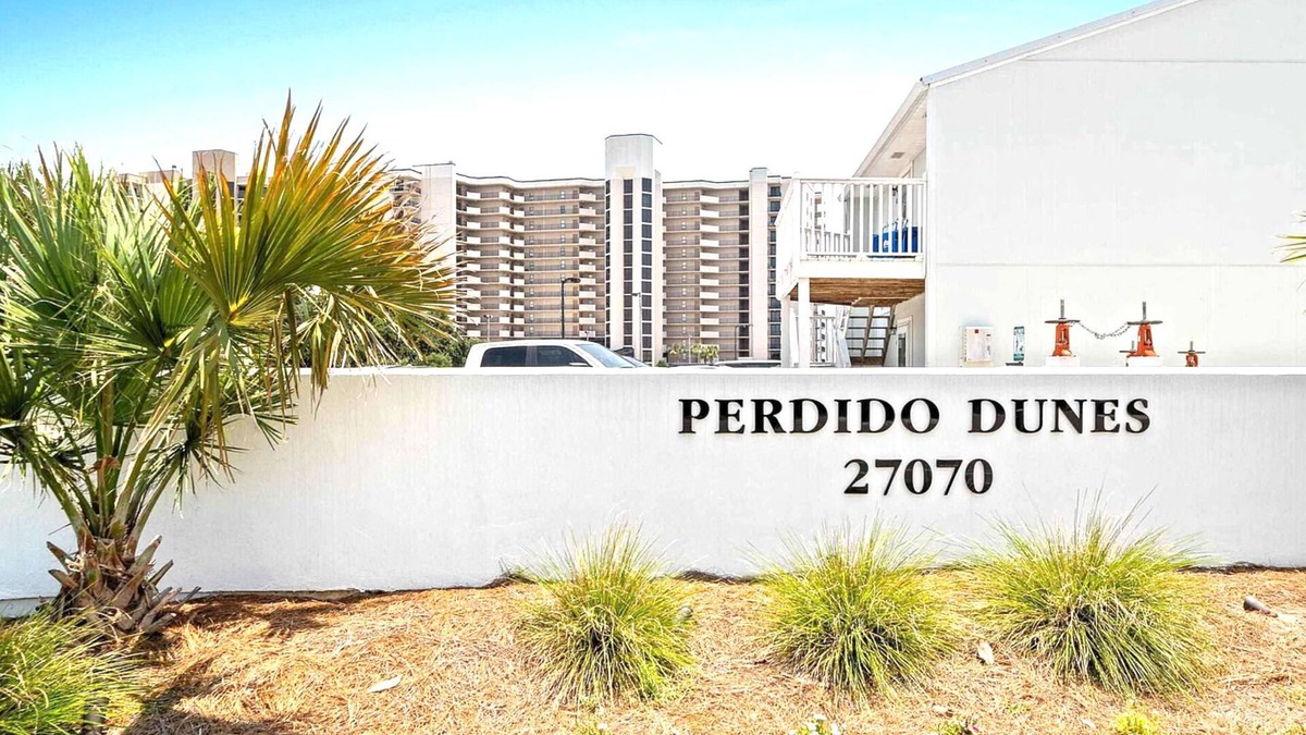 Orange Beach Condo | Fabulous 2-bedroom/2 bathroom condo beachside near Flora-Bama