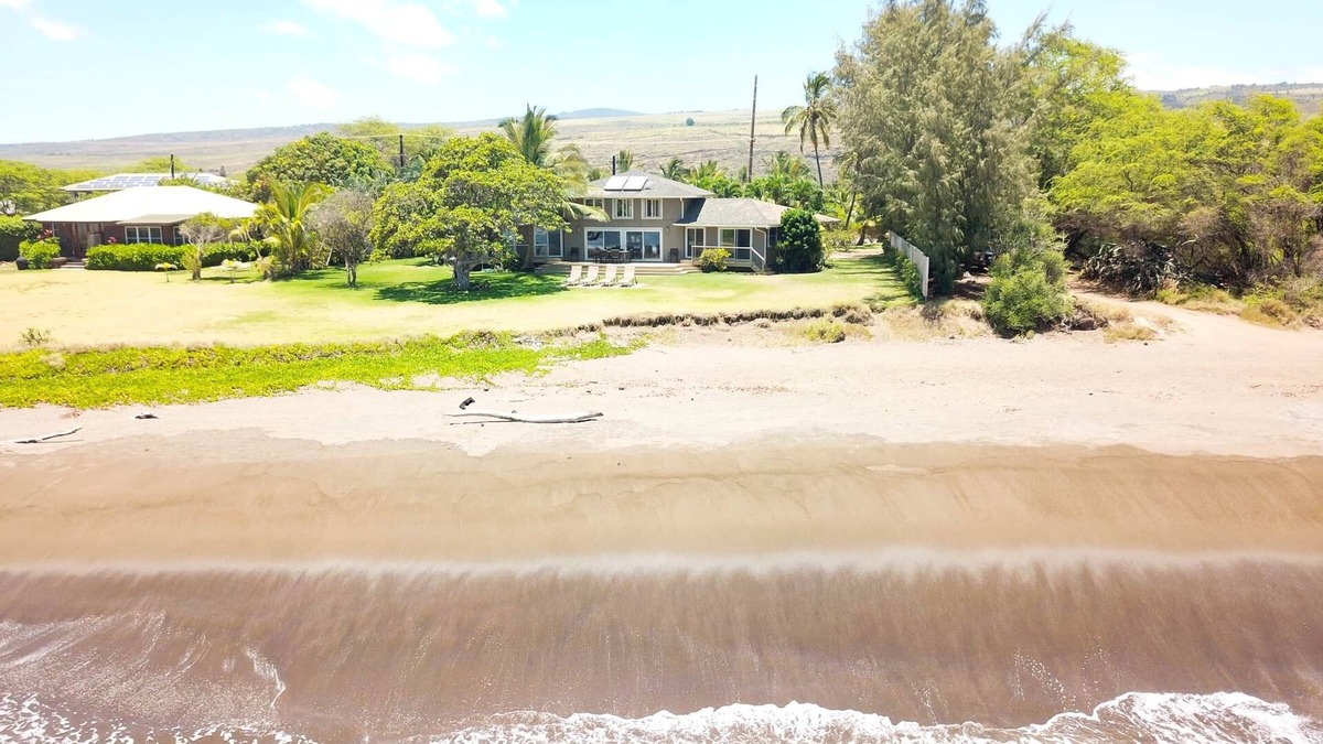 Kekaha House | Fabulous 5 br for 15 private beachfront Estate!
