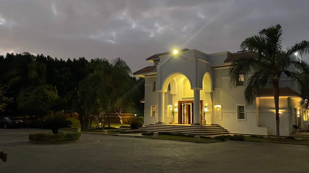 Sheikh Zayed City Villa | Fabulous 5-bedroom villa with AC in El Sheikh Zayed City