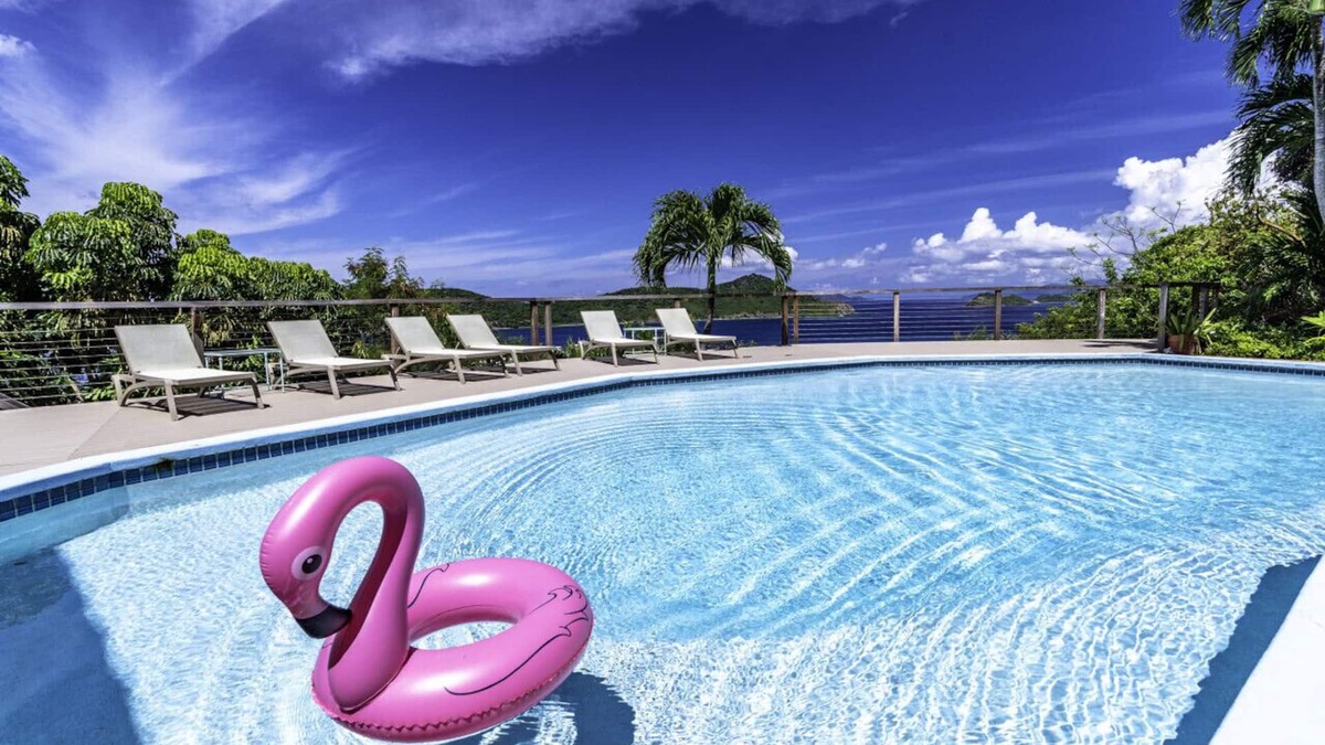 Frydendal Villa | Fabulous 5BR - HUGE Pool/Deck & AMAZING VIEWS! 7 mins from Red Hook!