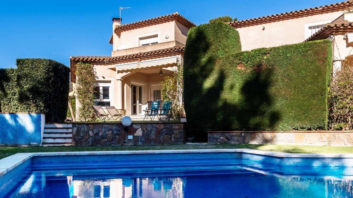 Bonmont Terres Noves Villa | Fabulous Alba 3 : between sea and mountains