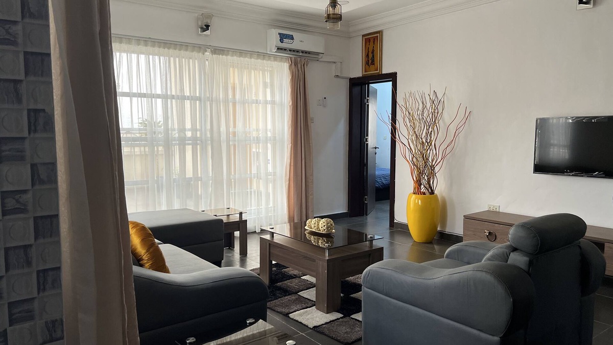 Opebi Apartment | Fabulous and Spacious Penthouse with Gym & Swimming Pool in a serene area Oregun