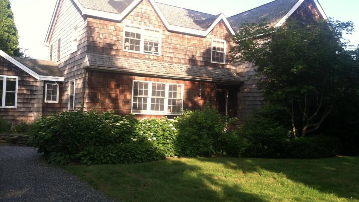 Easton's Point House | Fabulous Easton's Point location - 5 BR/3 BA - Walking distance to beaches