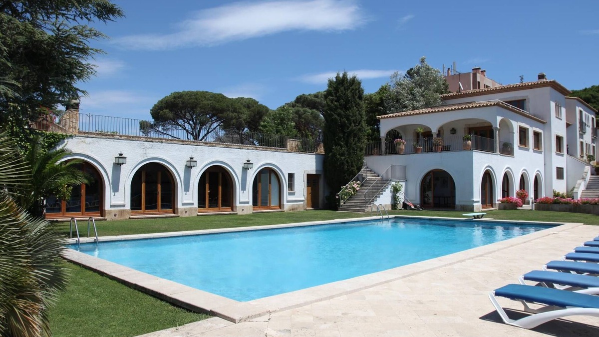 Sant Feliu de Guixols Villa | Fabulous Villa with private swimming pool of 25 x10 m