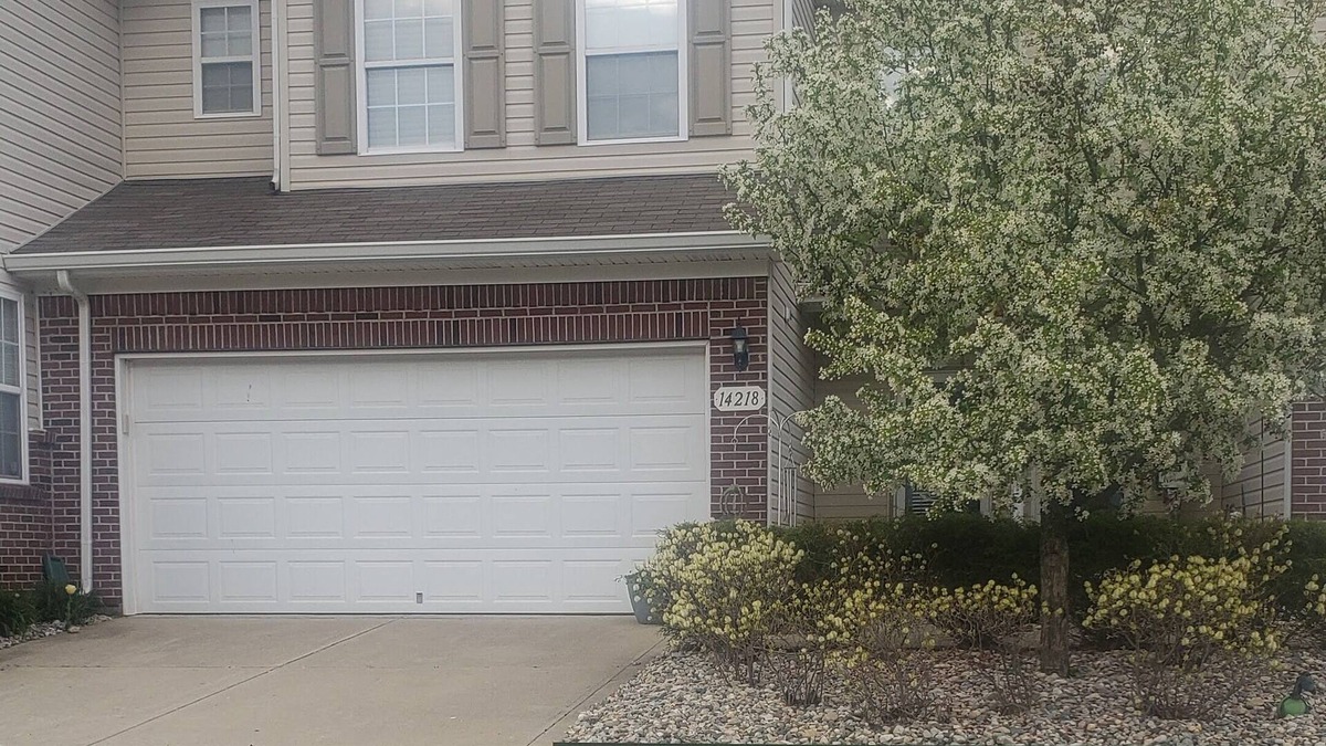Noblesville Condo | Fabulous home in central location close to main attractions in Indy