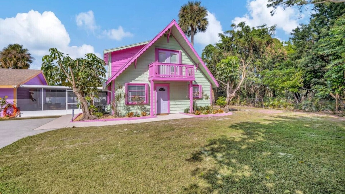 Indian River Estates House | Fabulous Poolside Paradise