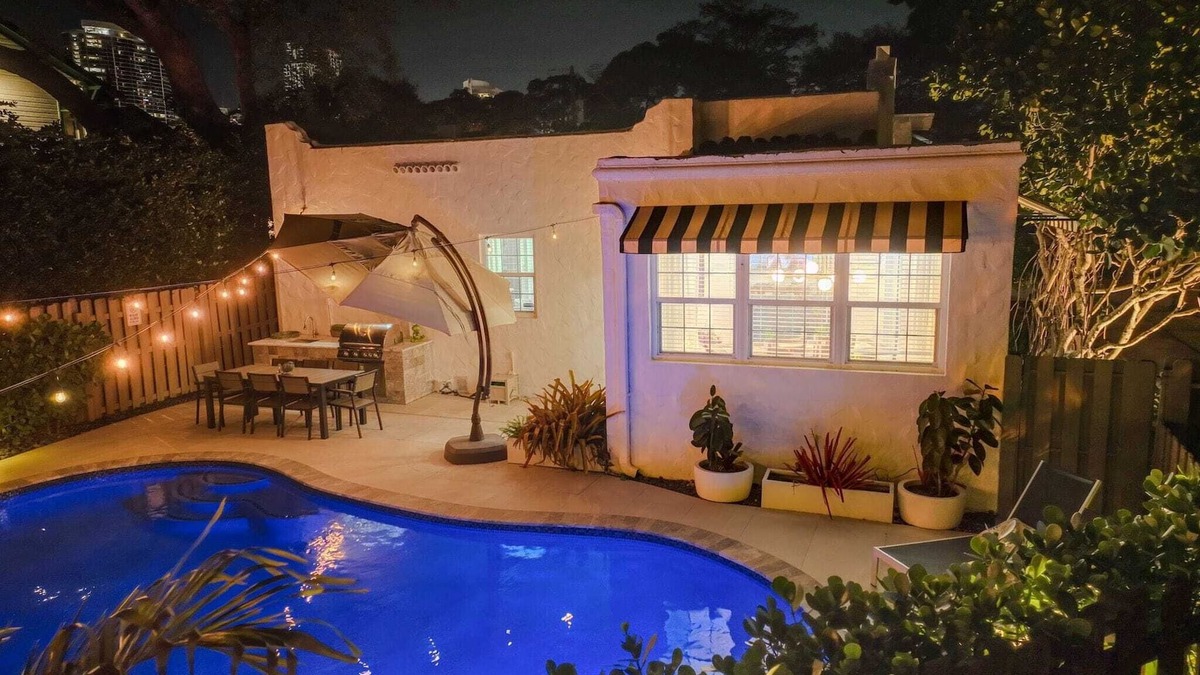 Downtown Fort Lauderdale House | Fabulous Rio Vista Heated Pool Home Near the Las Olas District and the Beaches!
