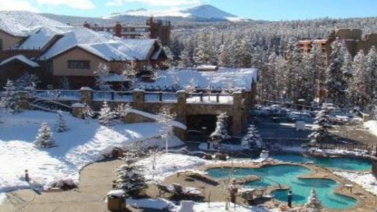 Four O'Clock Condo | Fabulous Ski In/Out Christmas Week at Grand Timber Lodge Breckenridge, Colorado