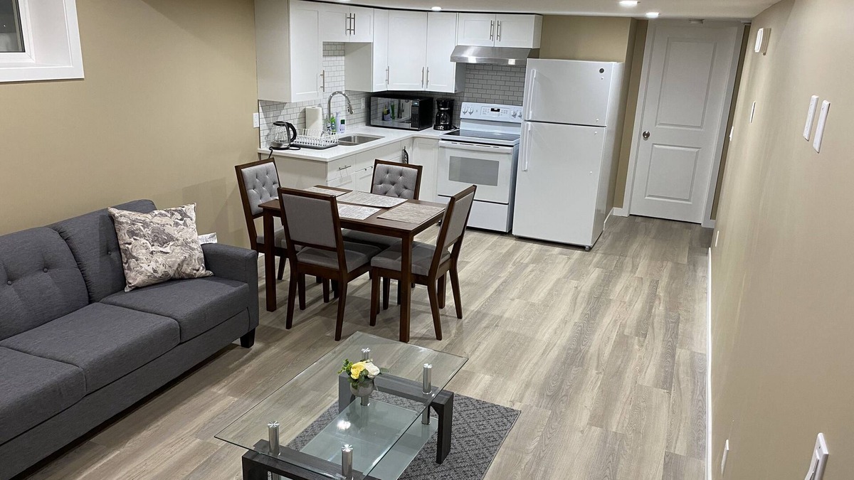 Saskatoon House | Fabulous & Spacious Legal Basement Suite at Brighton Estate