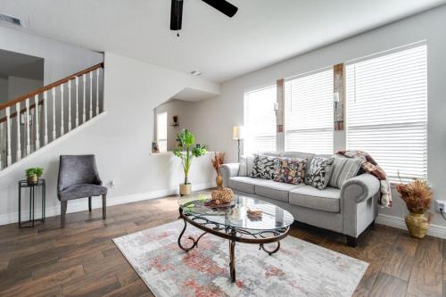 Mission Bend House | Fabulous & Stylish 4BR w Pool Table and Space to Chill