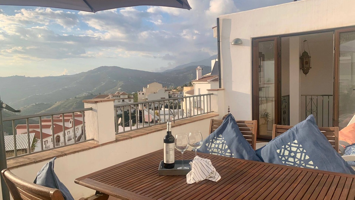 Competa House | Fabulous traditional townhouse with roof terrace