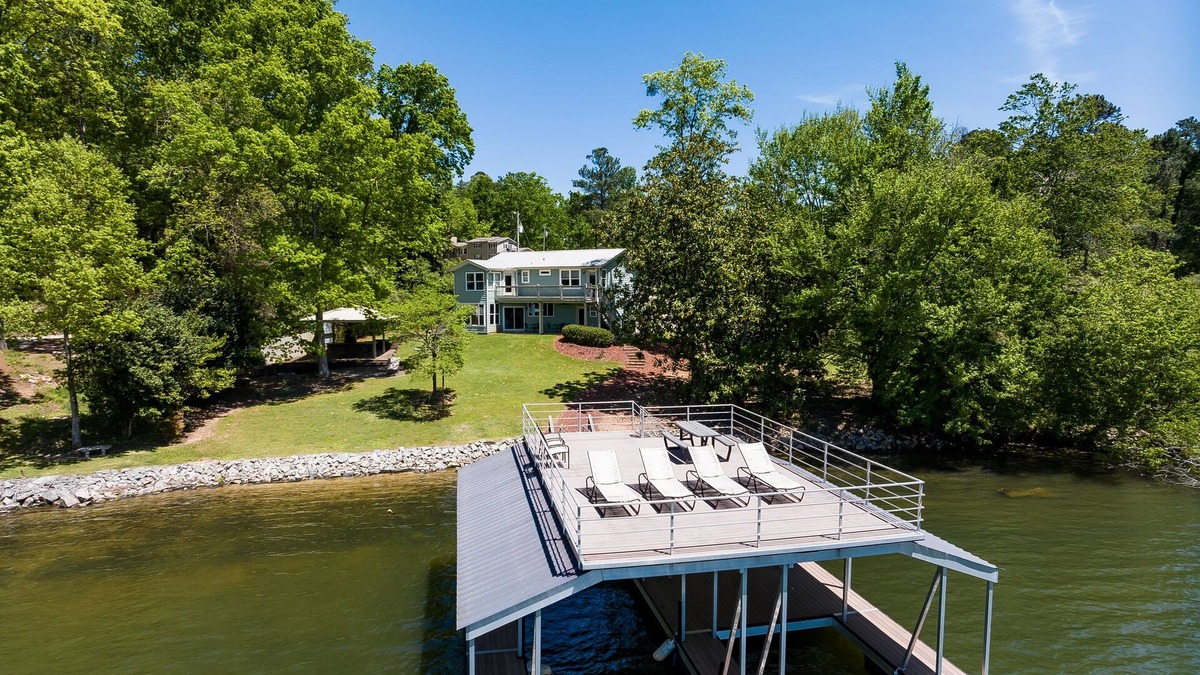 Gainesville House | Fabulous views on nice cove! Easy short walk to dock. Outdoor kitchen & fire pit