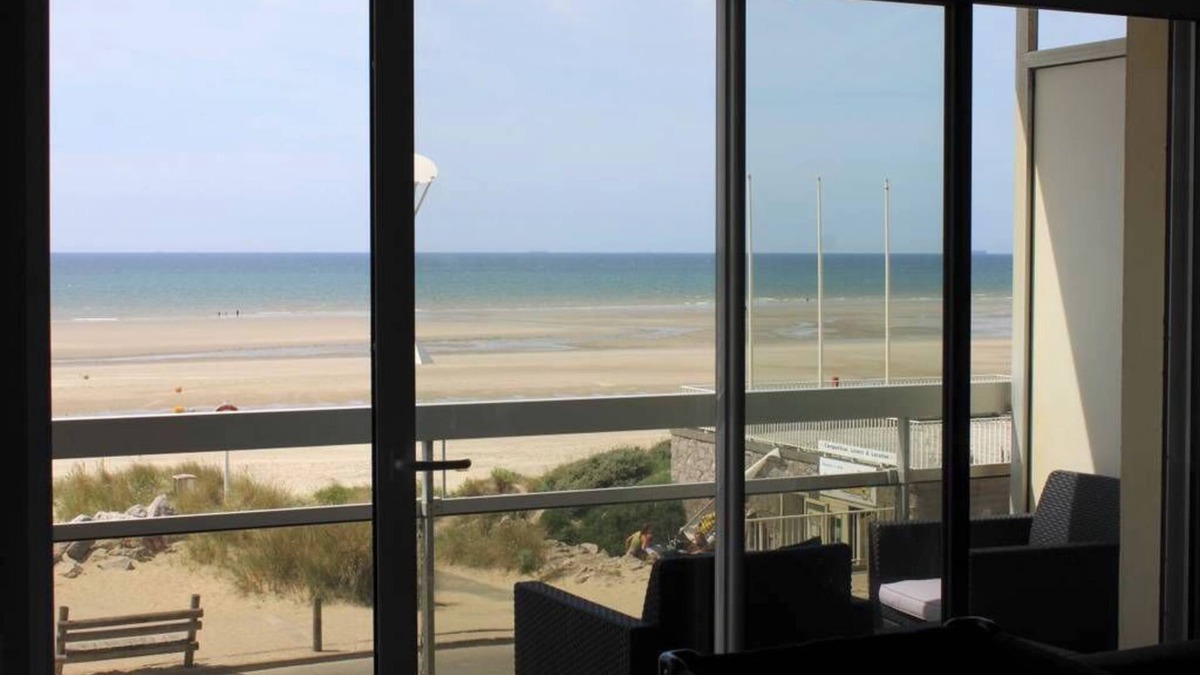 Hardelot-Plage Apartment | Facing the sea - 5-bed apartment. Pets welcome!