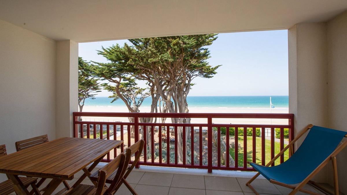 Pleneuf-Val-Andre Apartment | Facing the sea, lovely flat for 8
