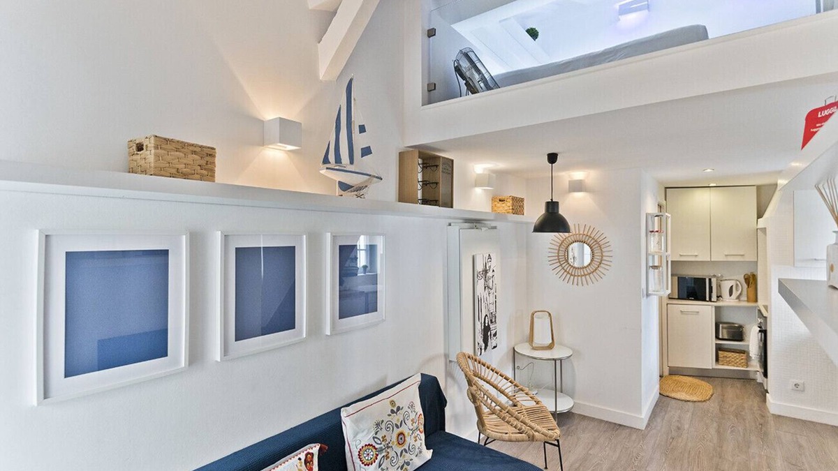 Pena Apartment | Fado Mezzanine Apartment (C33)