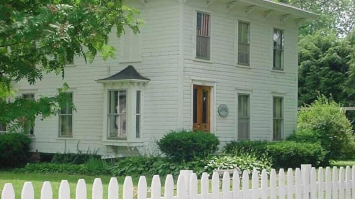 Fair Haven House | Fair Haven 5 bedrooms 4 bathroom