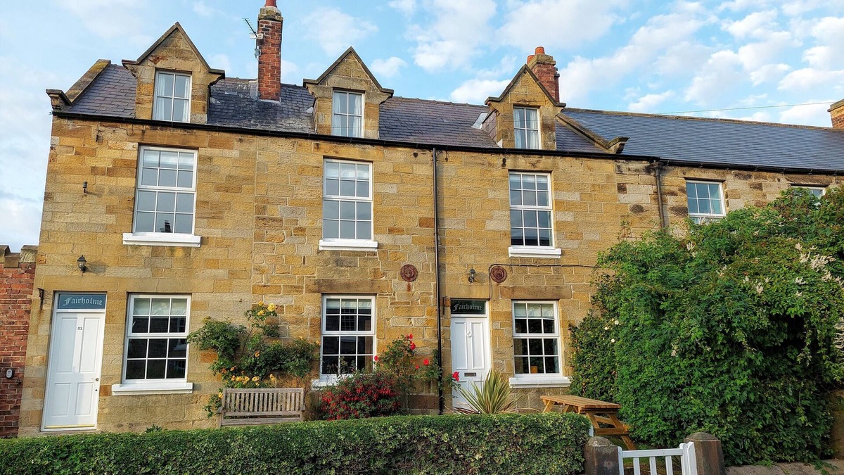 Hinderwell Cottage | FAIR HOLME, pet friendly, character holiday cottage in Hinderwell