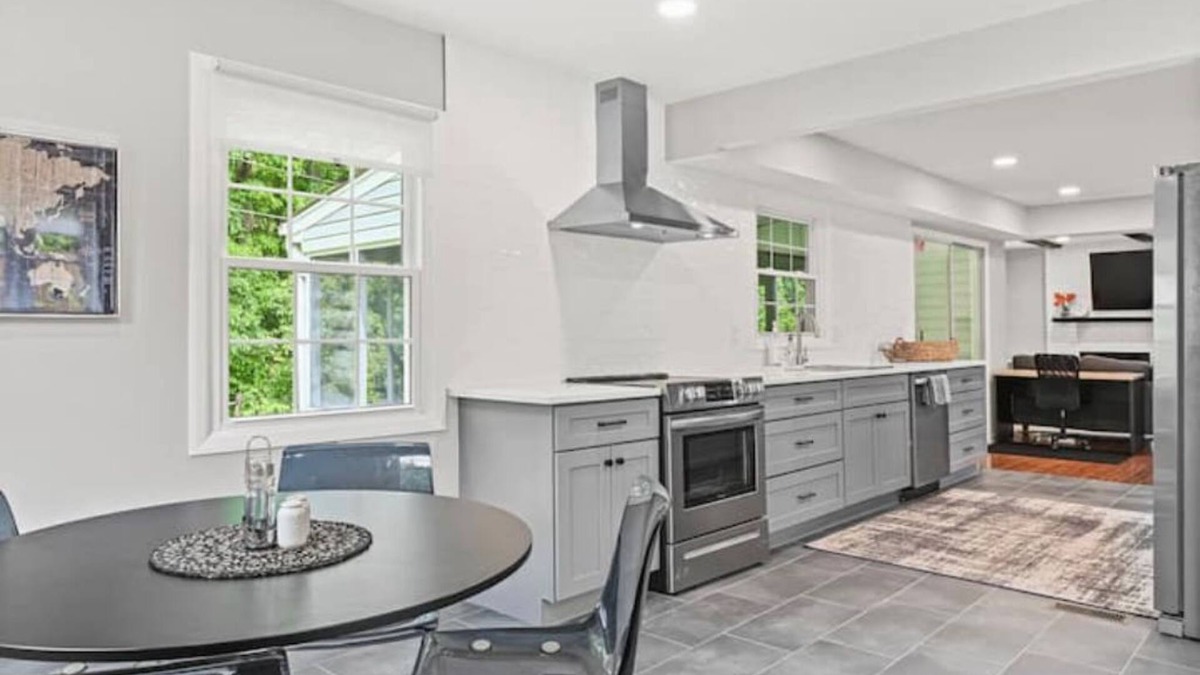 Fairfax House | Fairfax Retreat