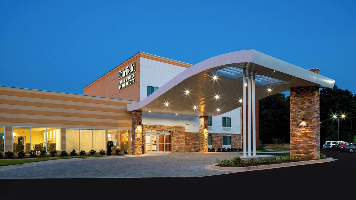 Batesville Hotel | Fairfield Inn and Suites by Marriott Batesville