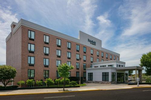 Queens Hotel | Fairfield Inn by Marriott JFK Airport