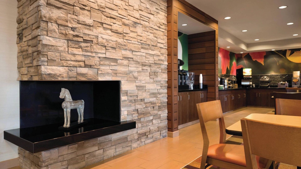 Muncie Hotel | Fairfield Inn by Marriott Muncie