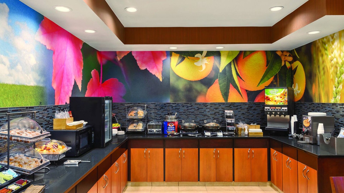 Mount Pleasant Hotel | Fairfield Inn Racine