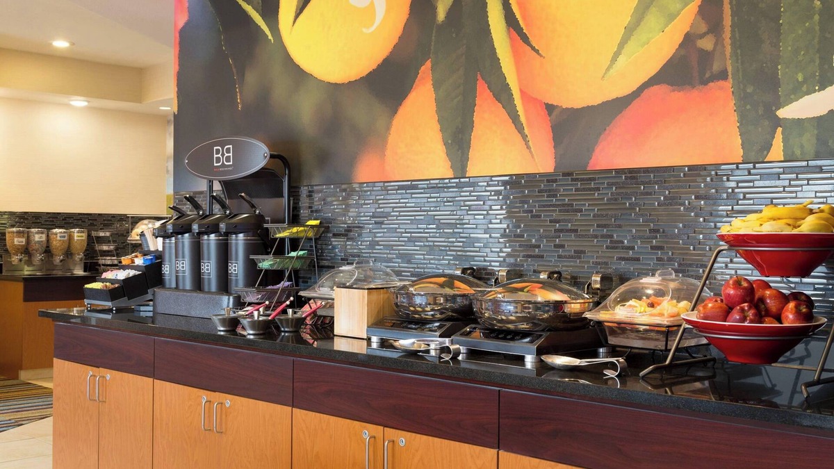 Bismarck Hotel | Fairfield Inn & Suites Bismarck South