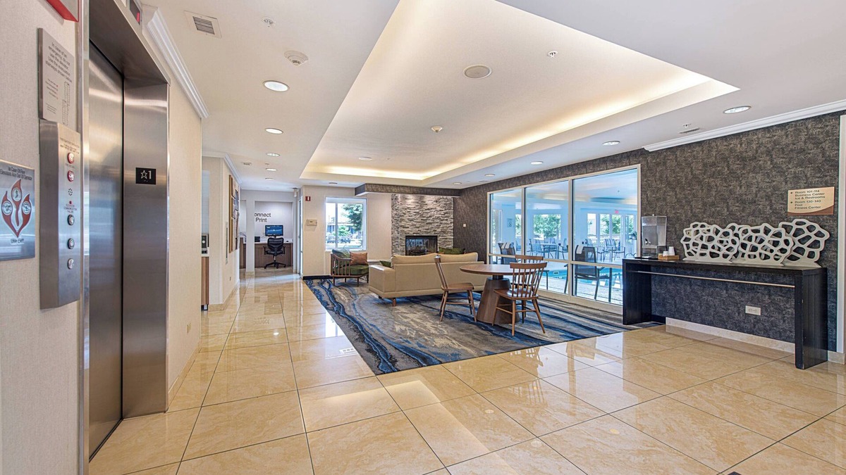 Naperville Hotel | Fairfield Inn & Suites by Marriott Chicago Naperville