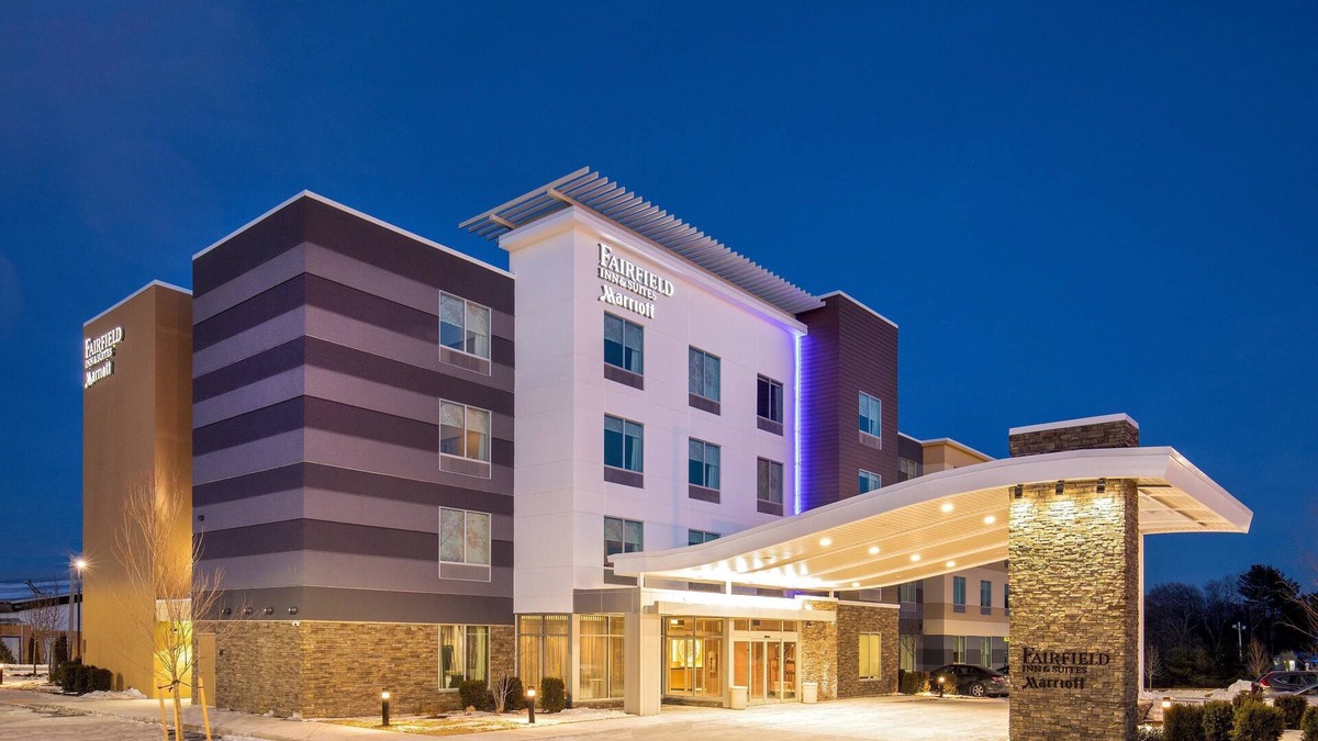 Walpole Hotel | Fairfield Inn & Suites by Marriott Boston Walpole