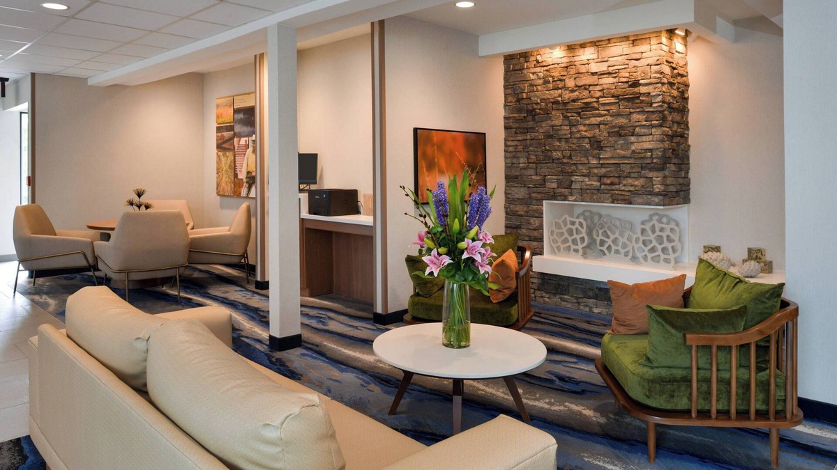 North Arlington Hotel | Fairfield Inn & Suites by Marriott Arlington Six Flags