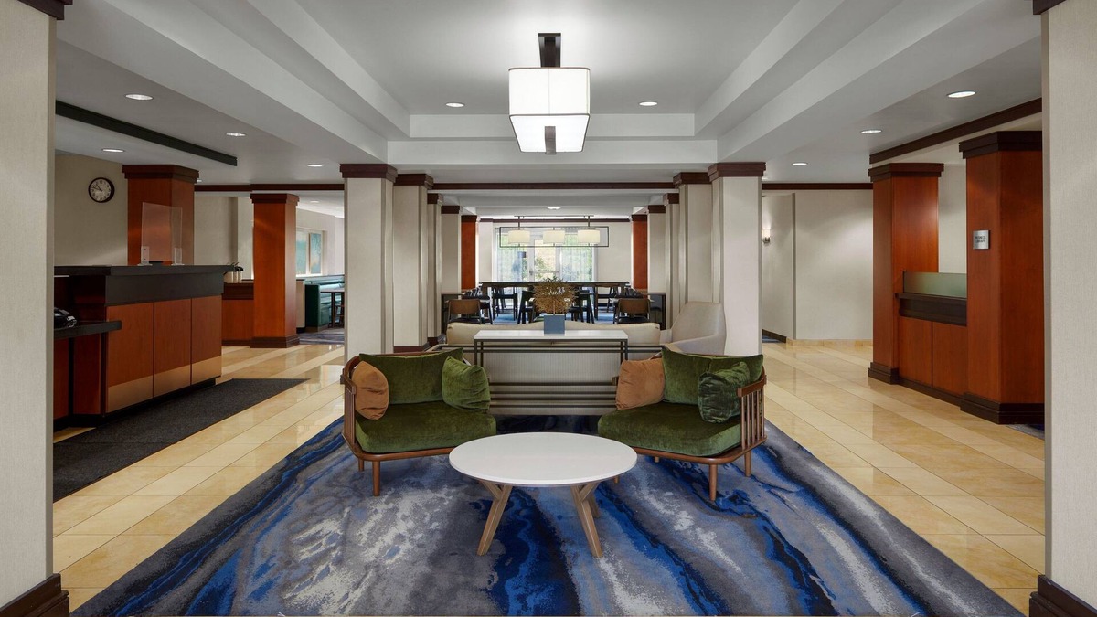 Bedford Hotel | Fairfield Inn & Suites by Marriott Bedford
