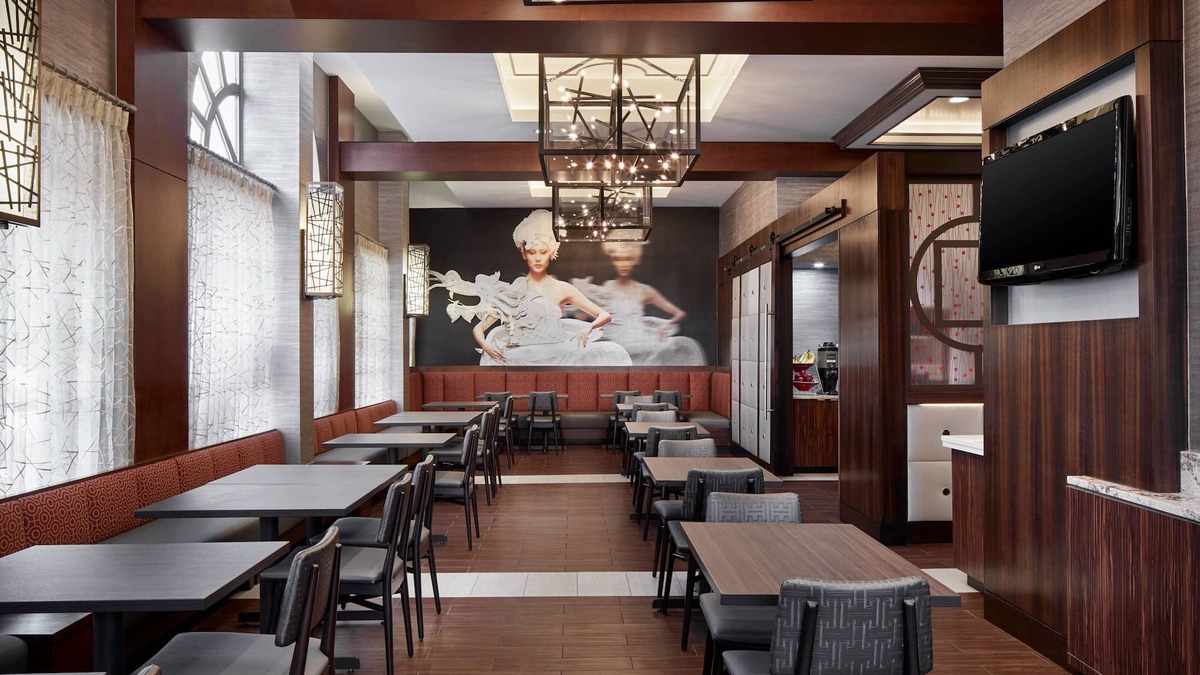 Chinatown Hotel | Fairfield Inn & Suites by Marriott Washington, DC/Downtown